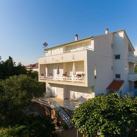 Apartments Villa Lena ザダル エクステリア 写真