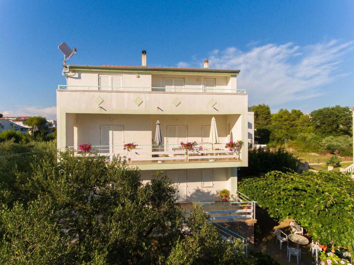 Apartments Villa Lena ザダル エクステリア 写真