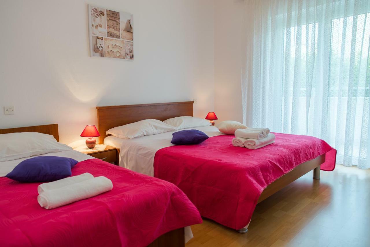 Apartments Villa Lena ザダル エクステリア 写真