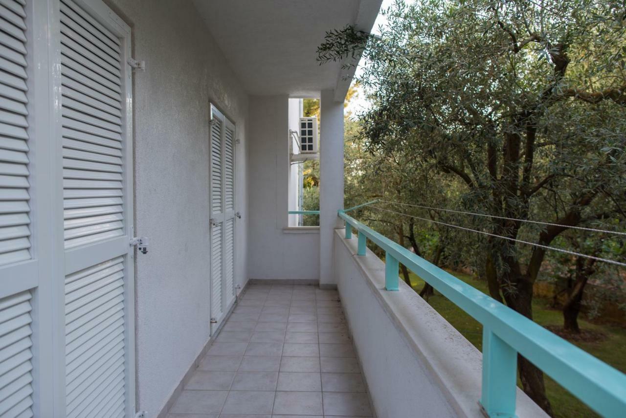 Apartments Villa Lena ザダル エクステリア 写真