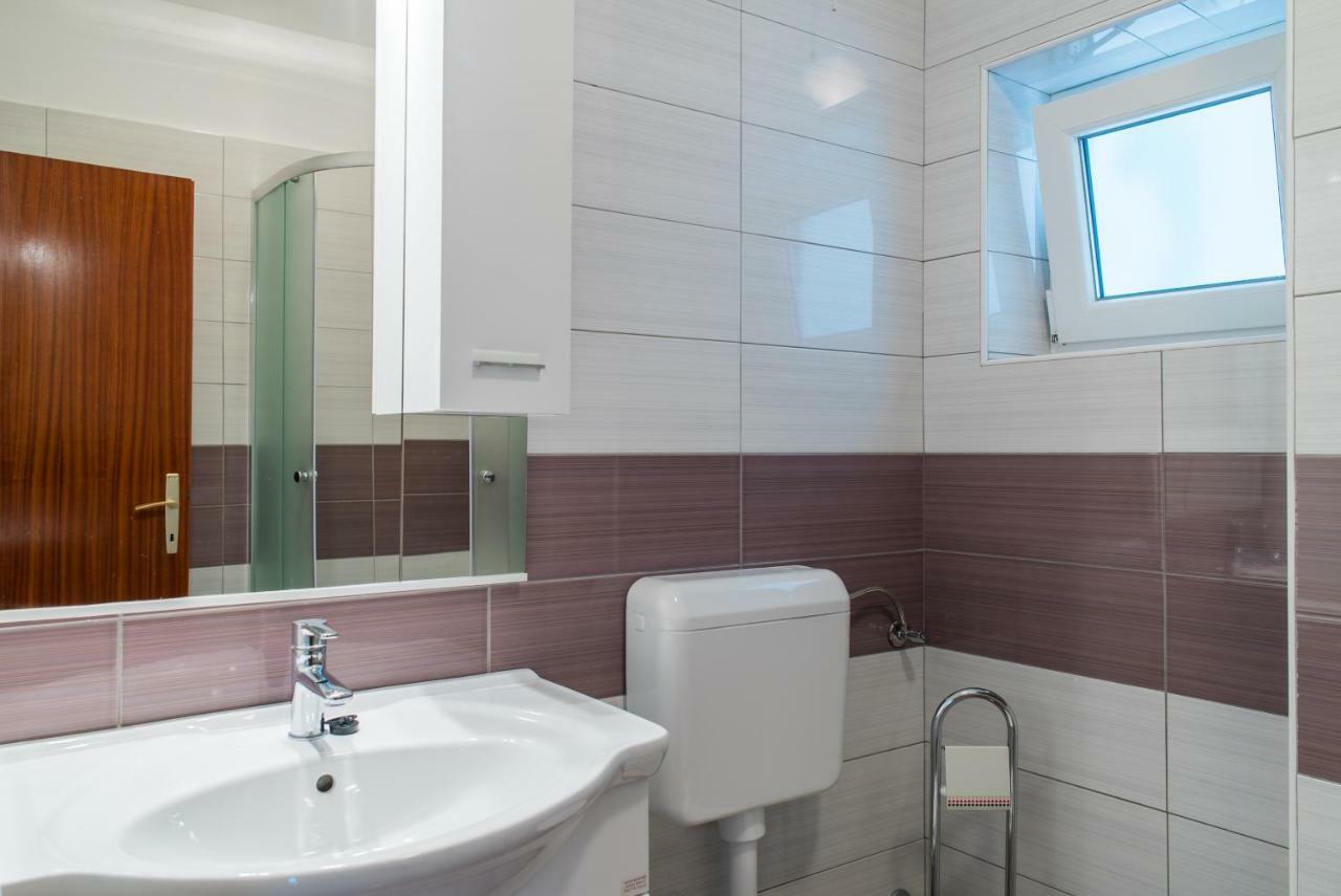Apartments Villa Lena ザダル エクステリア 写真