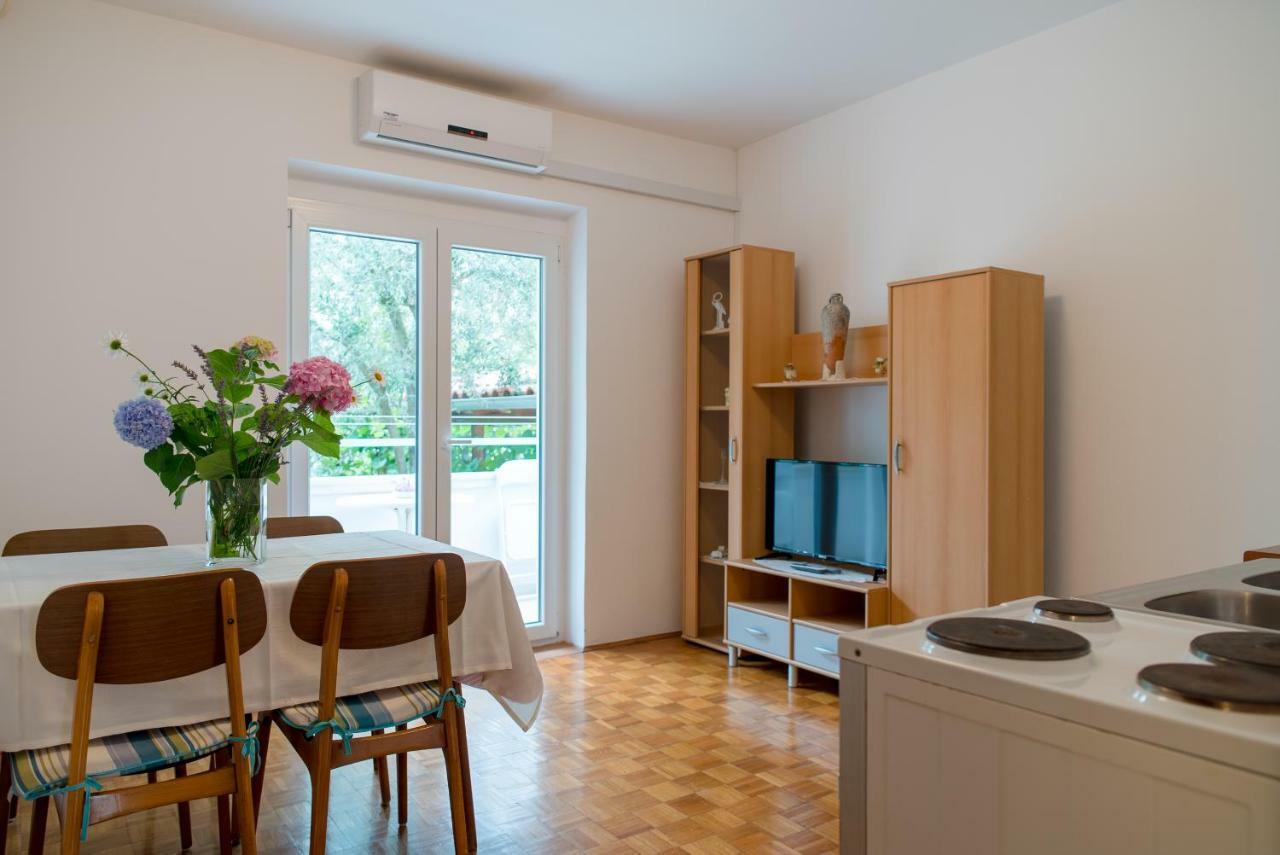 Apartments Villa Lena ザダル エクステリア 写真