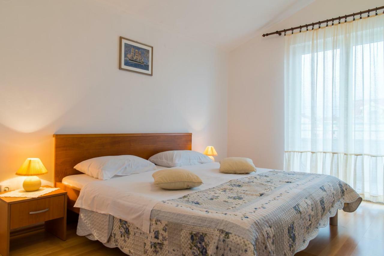 Apartments Villa Lena ザダル エクステリア 写真
